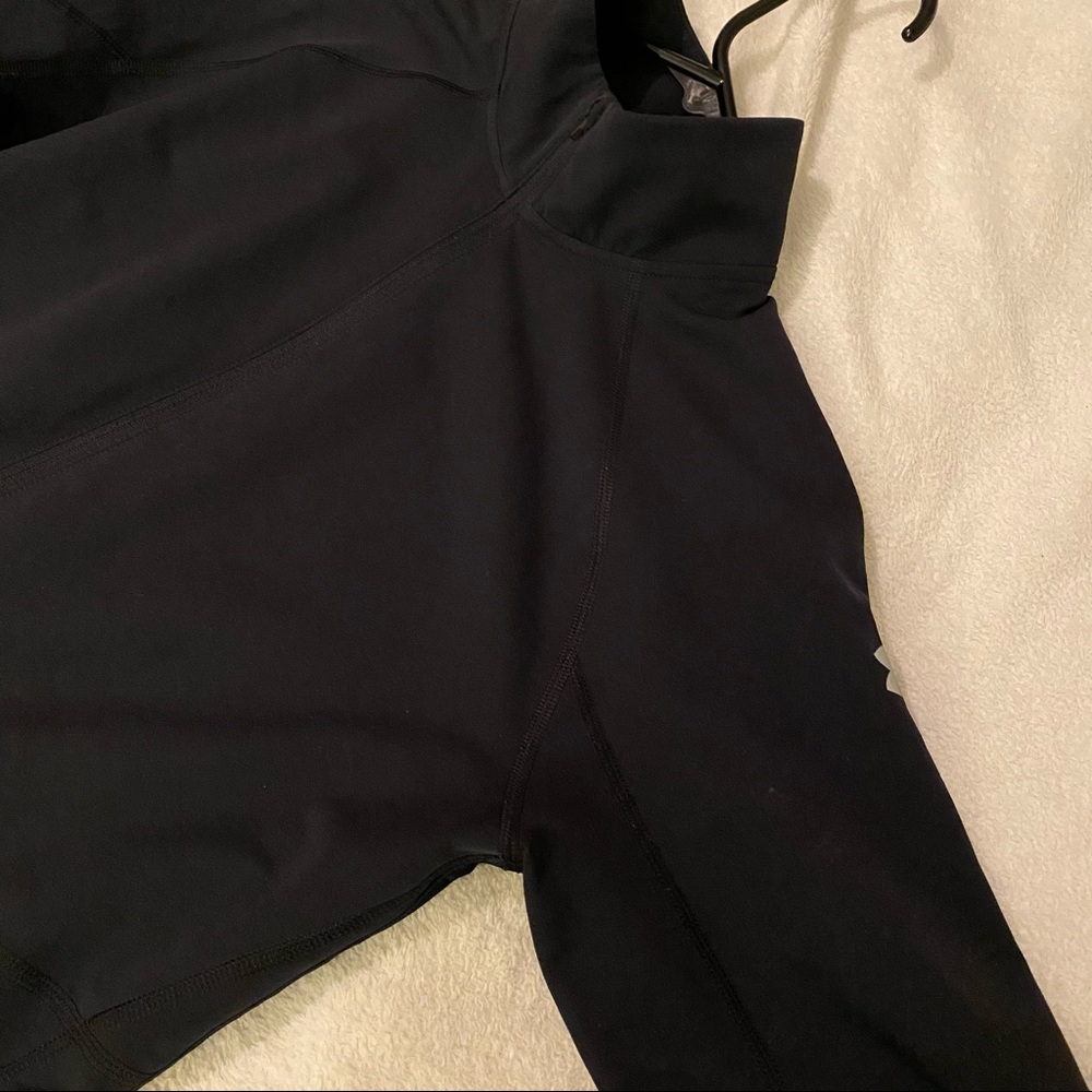 Under armour medium black jacket - Picture 5 of 9